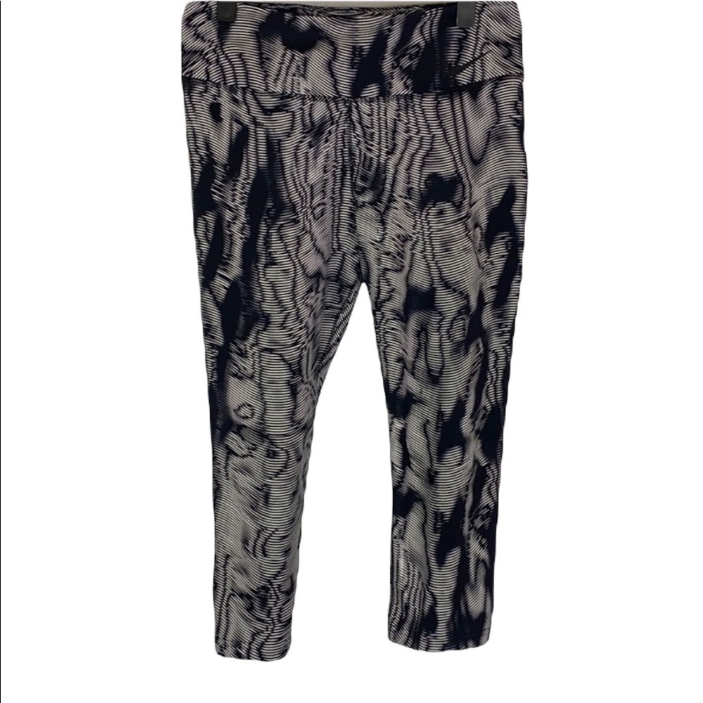 Nike Legendary Wave Print Crop Leggings Size L